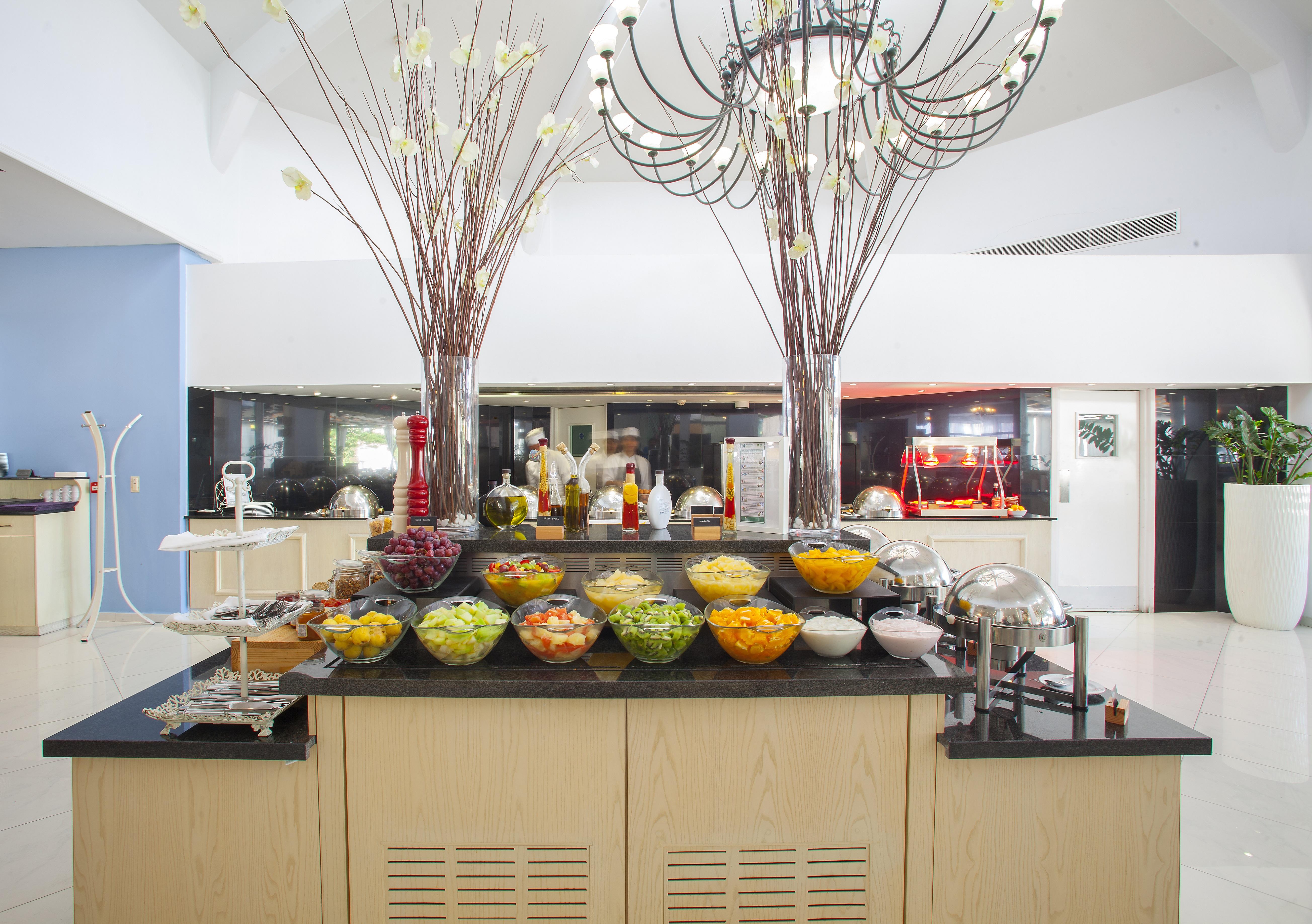 King Jason Paphos - Designed For Adults By Louis Hotels Dış mekan fotoğraf