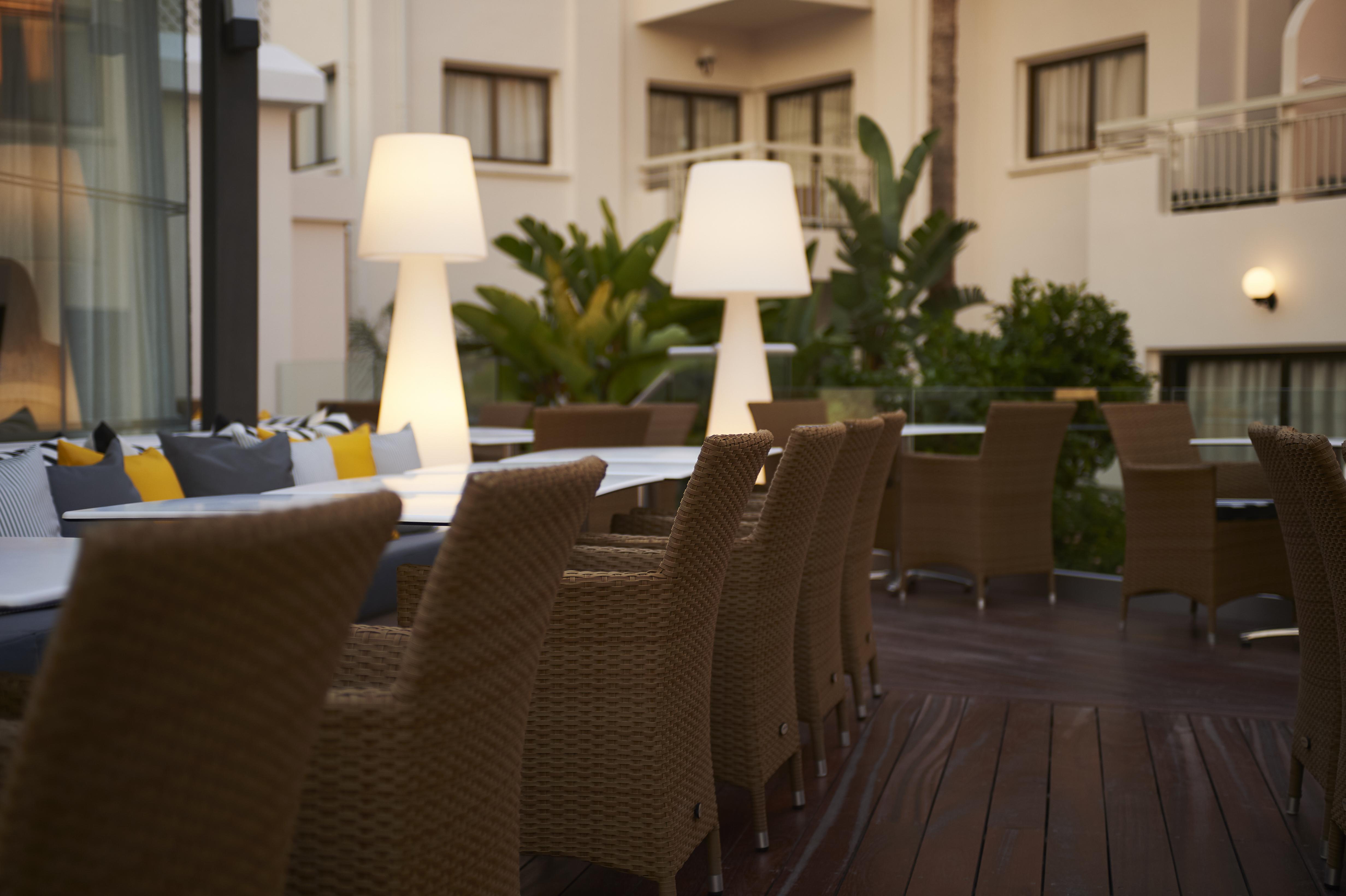 King Jason Paphos - Designed For Adults By Louis Hotels Dış mekan fotoğraf