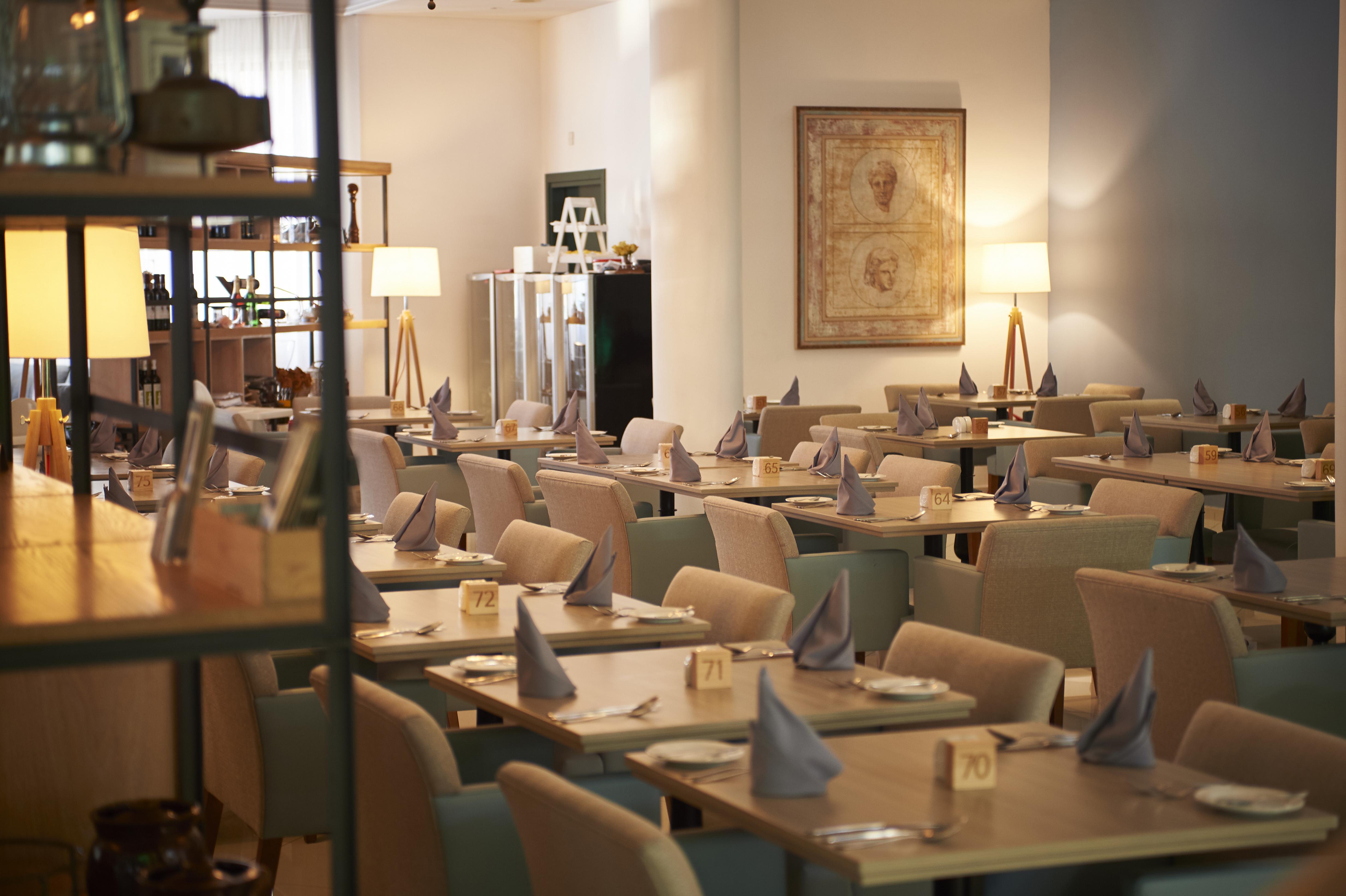 King Jason Paphos - Designed For Adults By Louis Hotels Dış mekan fotoğraf
