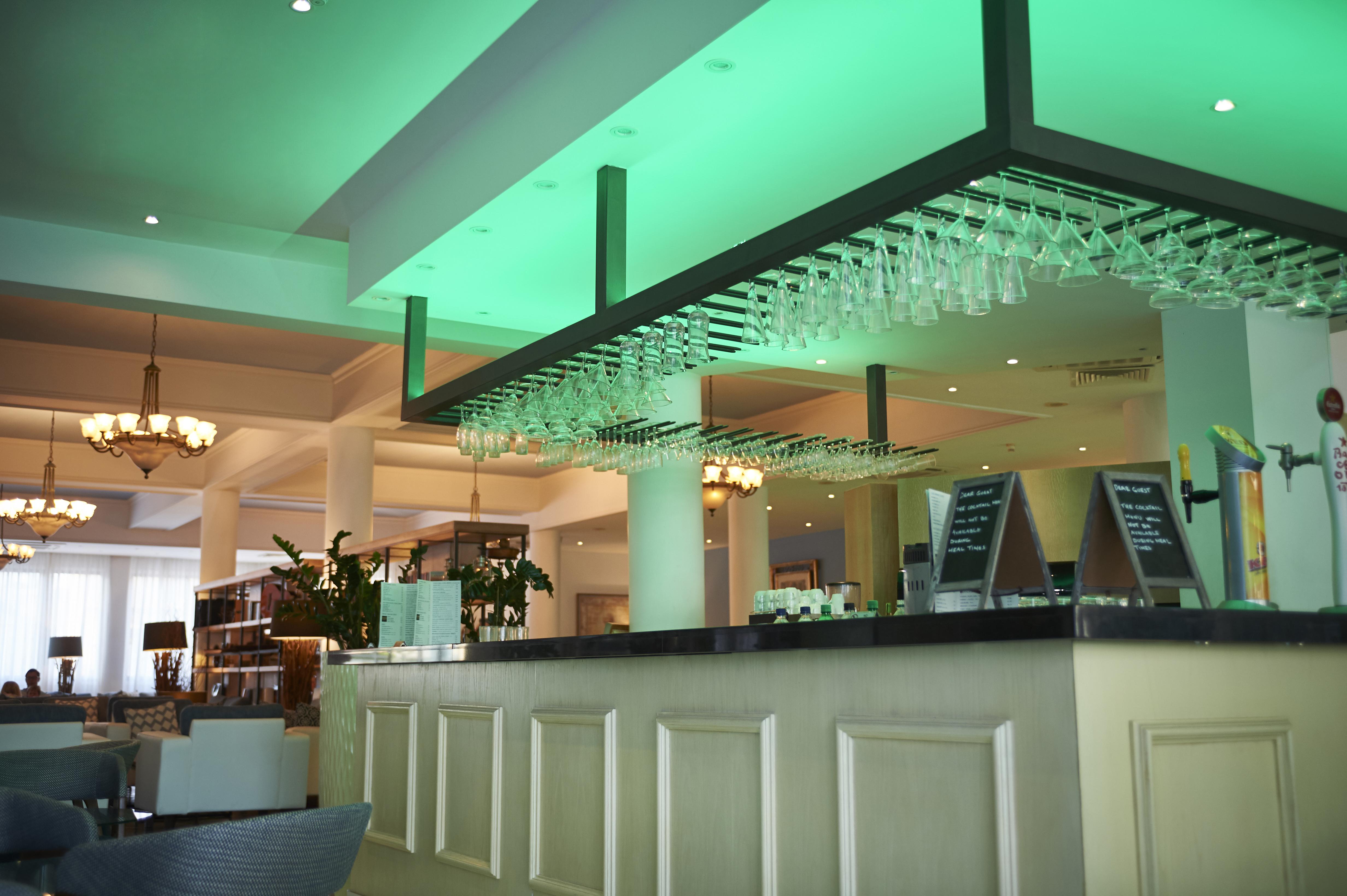 King Jason Paphos - Designed For Adults By Louis Hotels Dış mekan fotoğraf