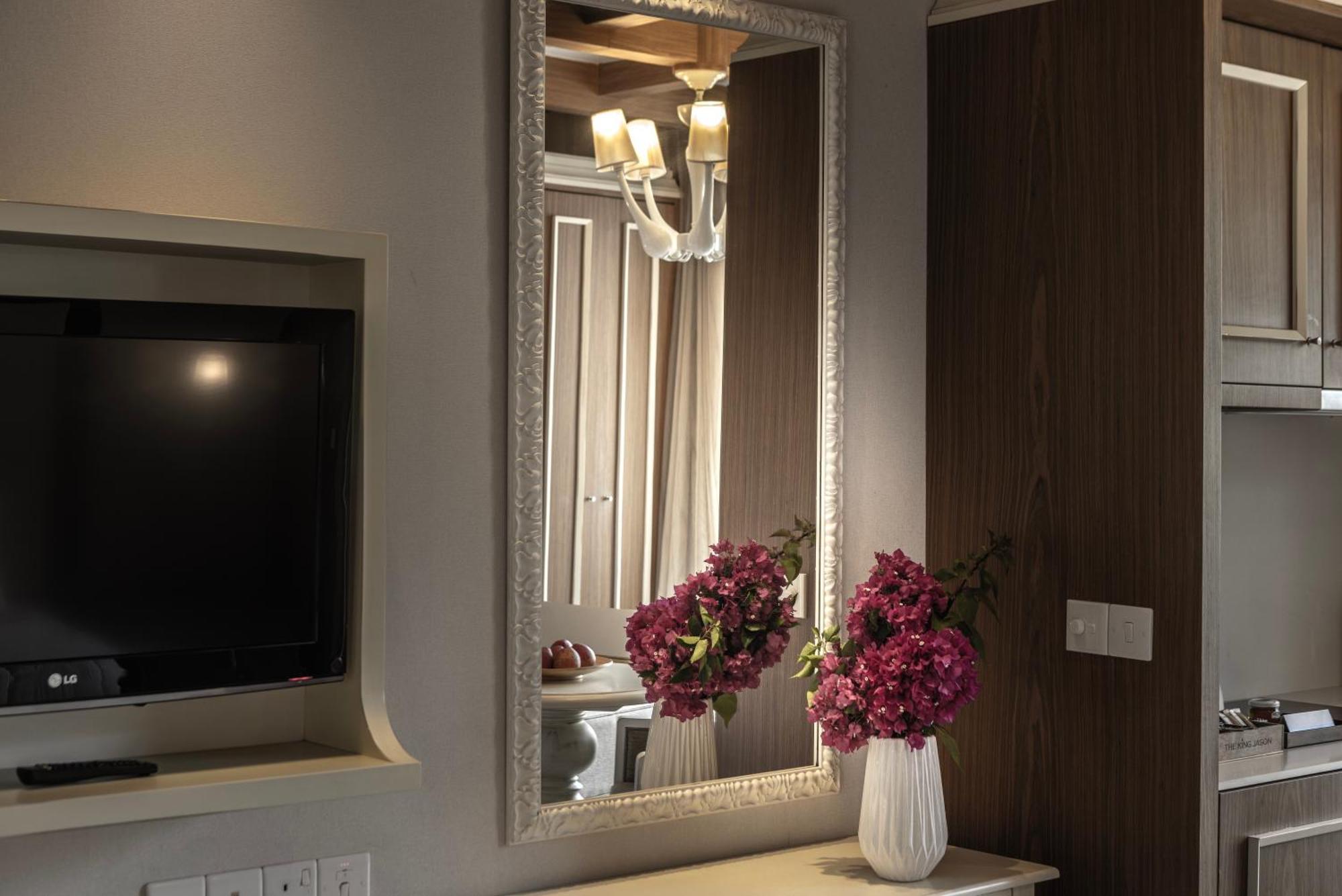 King Jason Paphos - Designed For Adults By Louis Hotels Dış mekan fotoğraf