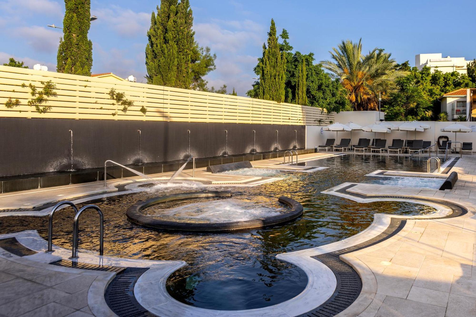 King Jason Paphos - Designed For Adults By Louis Hotels Dış mekan fotoğraf