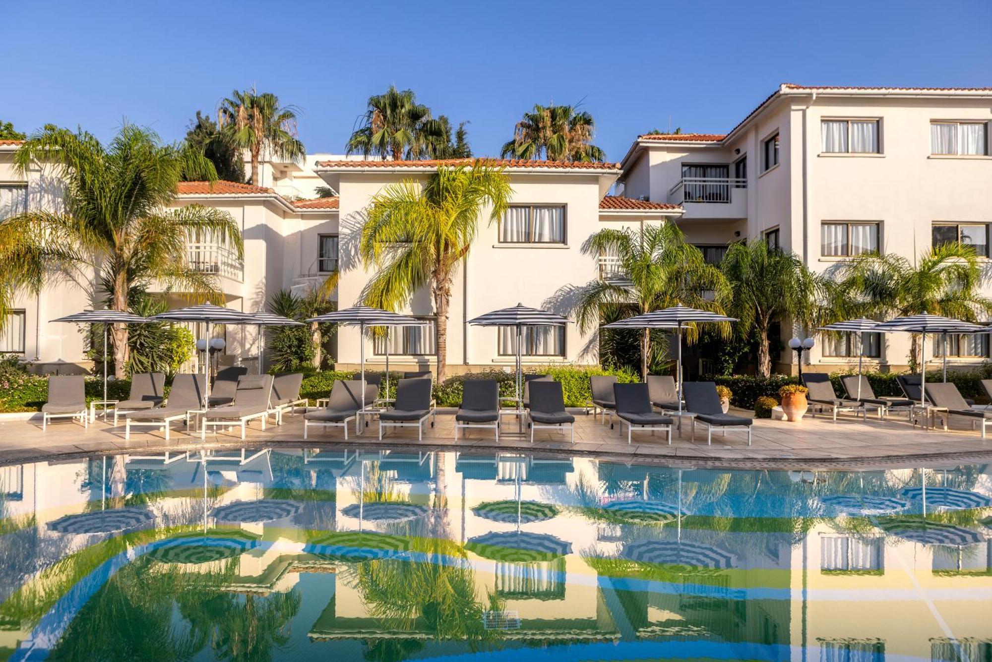 King Jason Paphos - Designed For Adults By Louis Hotels Dış mekan fotoğraf