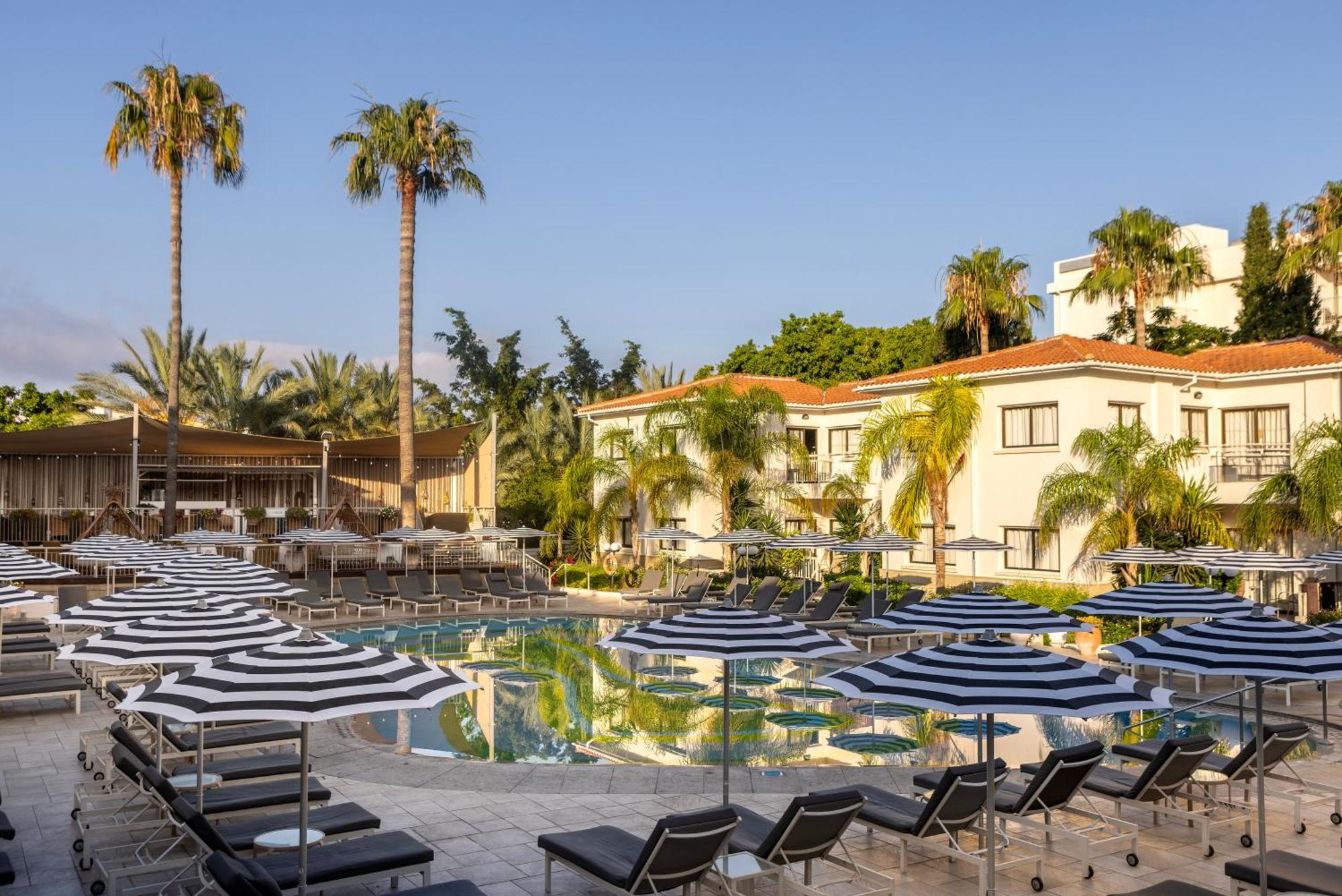 King Jason Paphos - Designed For Adults By Louis Hotels Dış mekan fotoğraf