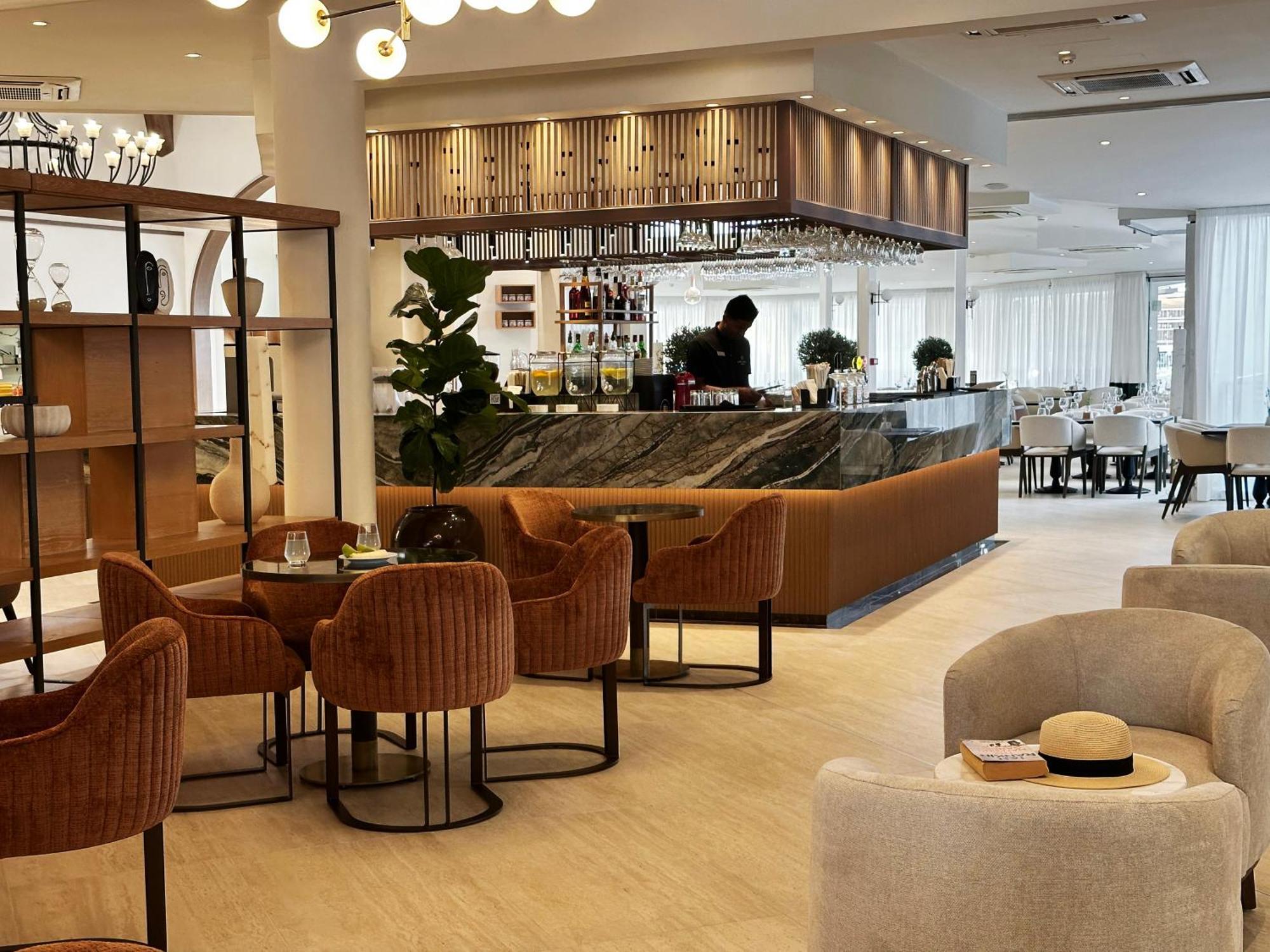 King Jason Paphos - Designed For Adults By Louis Hotels Dış mekan fotoğraf