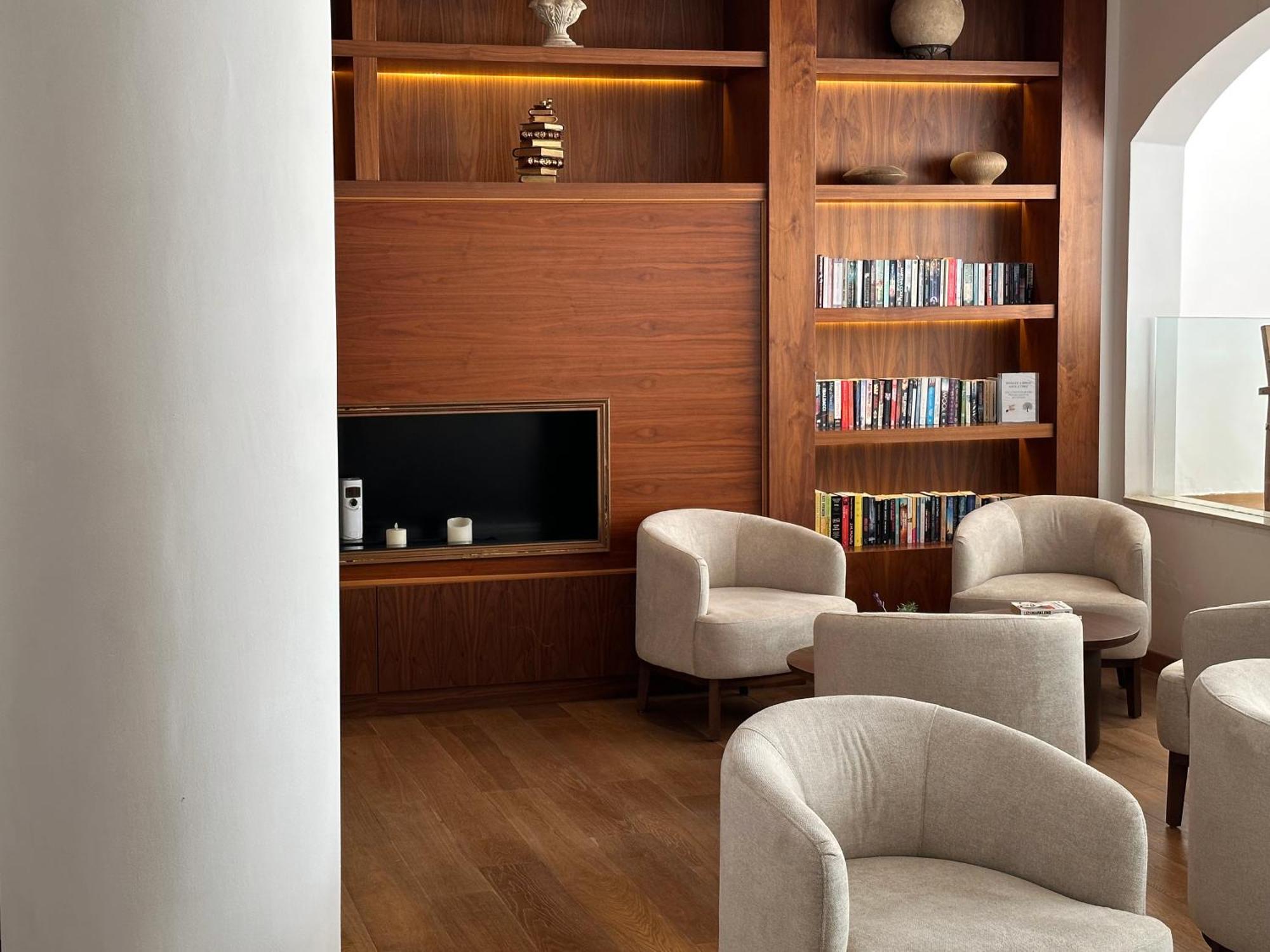 King Jason Paphos - Designed For Adults By Louis Hotels Dış mekan fotoğraf