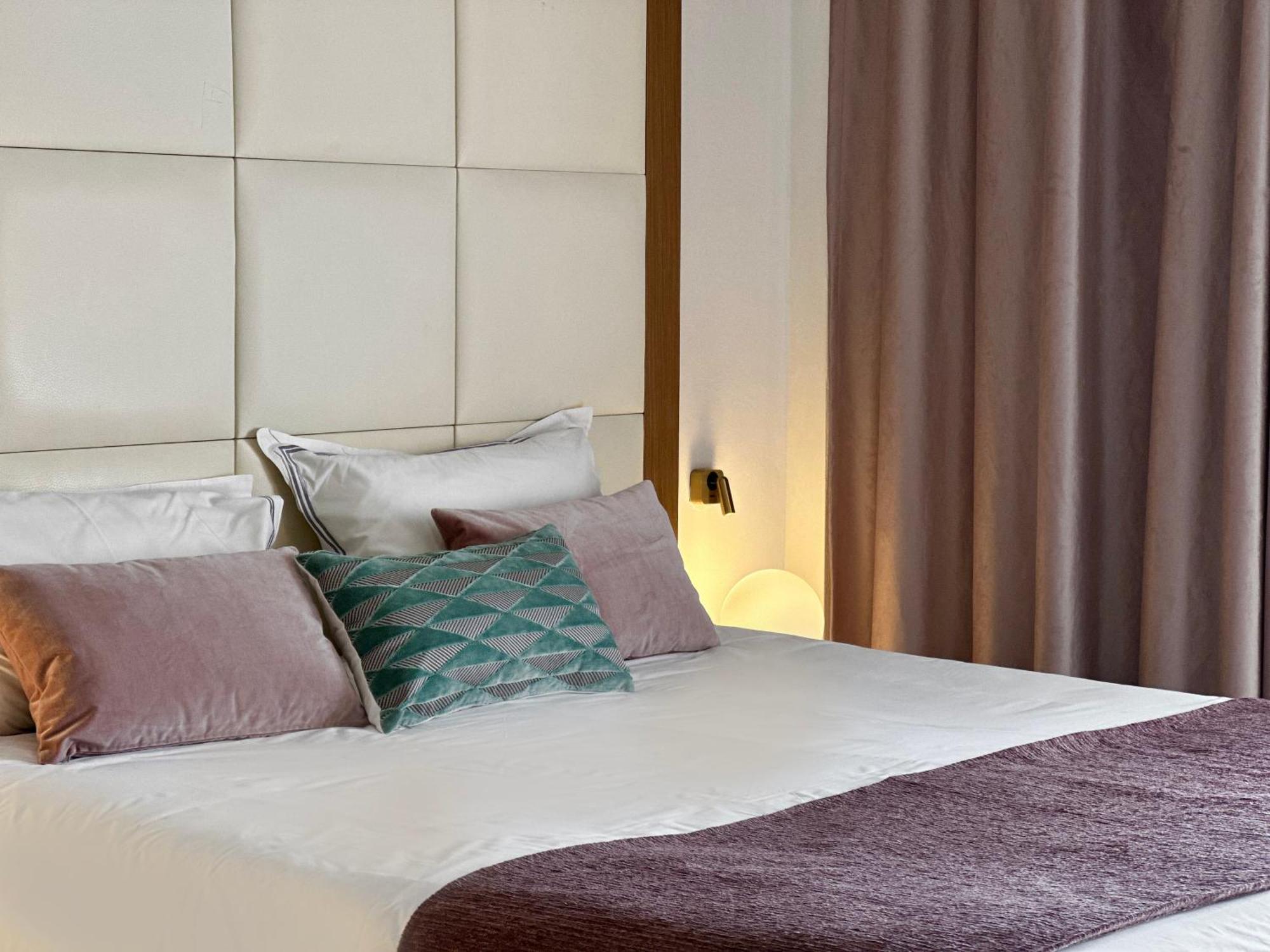 King Jason Paphos - Designed For Adults By Louis Hotels Dış mekan fotoğraf